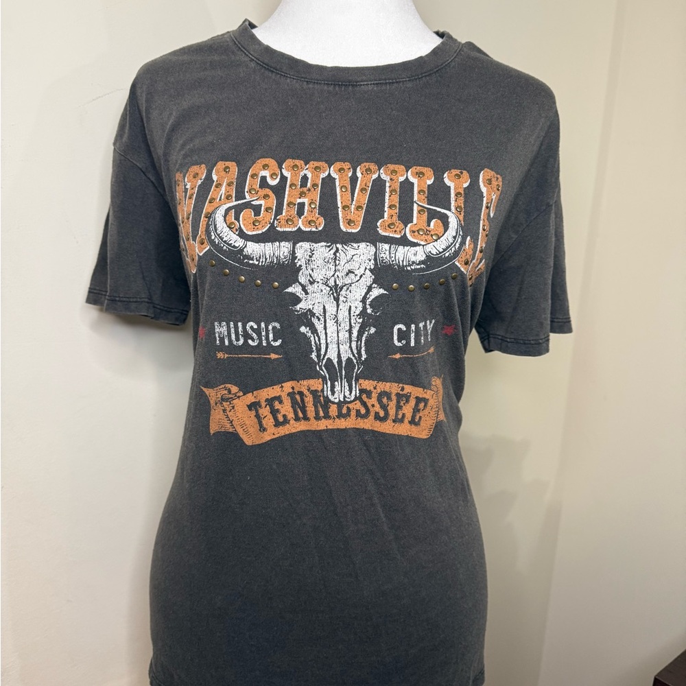 Western Nashville T